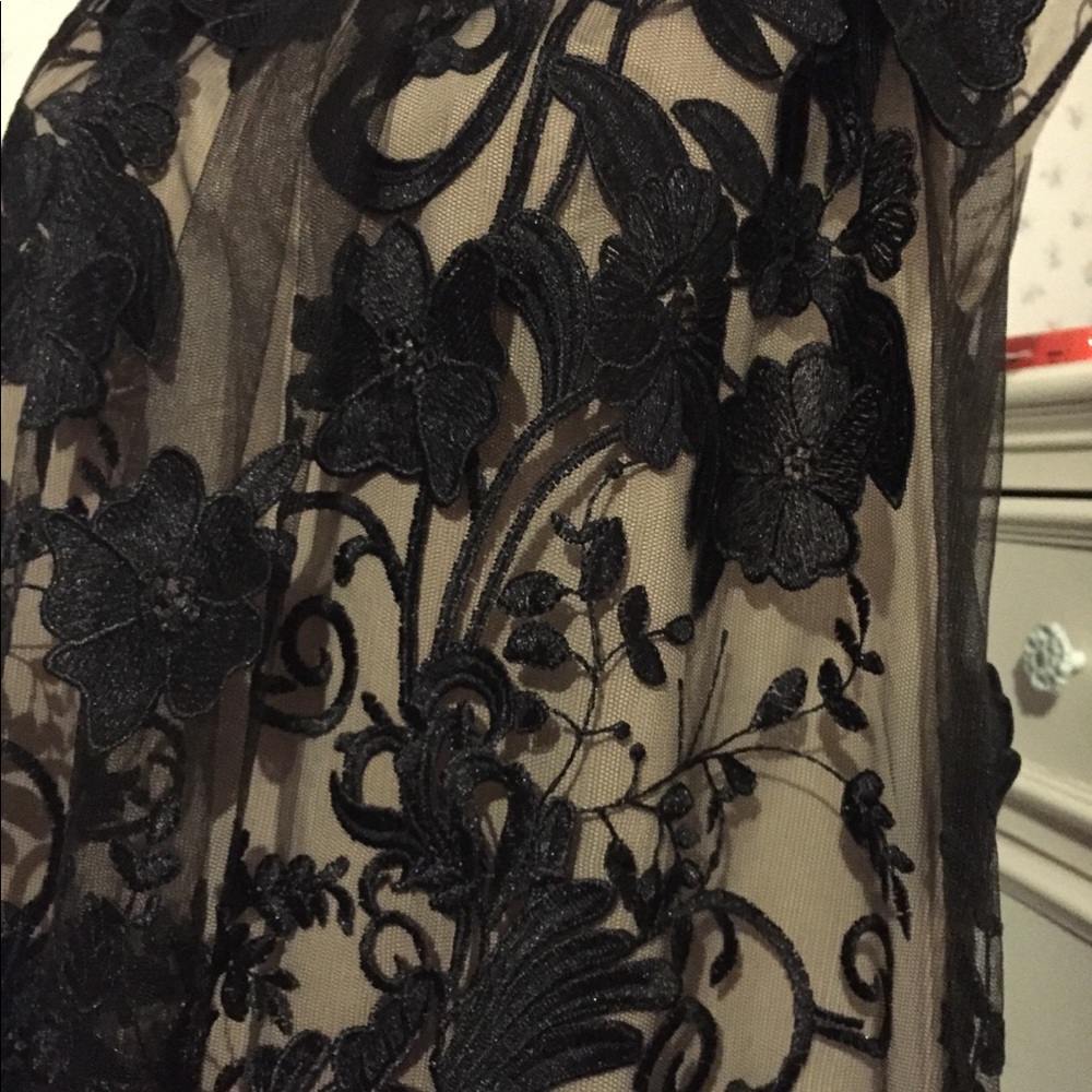 Belle Badgley Mischka Nia Dress - Picture 4 of 7